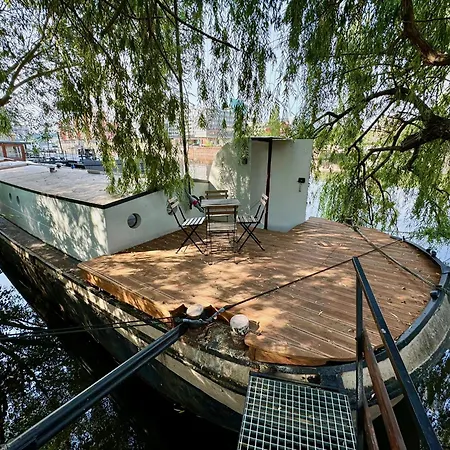 On Boat, Privat Pier, Free Parking Botel *