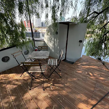 On Boat, Privat Pier, Free Parking Botel Prague