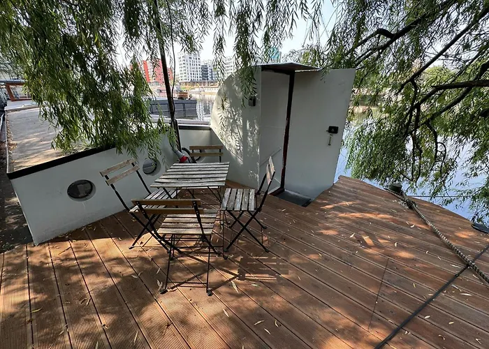 On Boat, Privat Pier, Free Parking Botel Prag