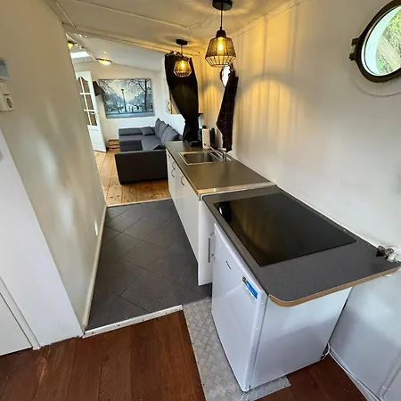 Bådhotel On Boat, Privat Pier, Free Parking Prag