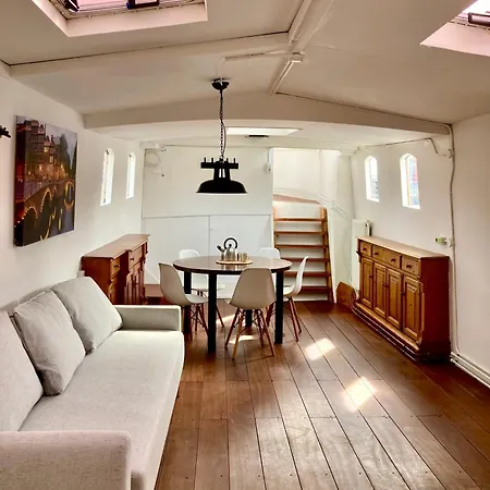 Botel On Boat, Privat Pier, Free Parking
